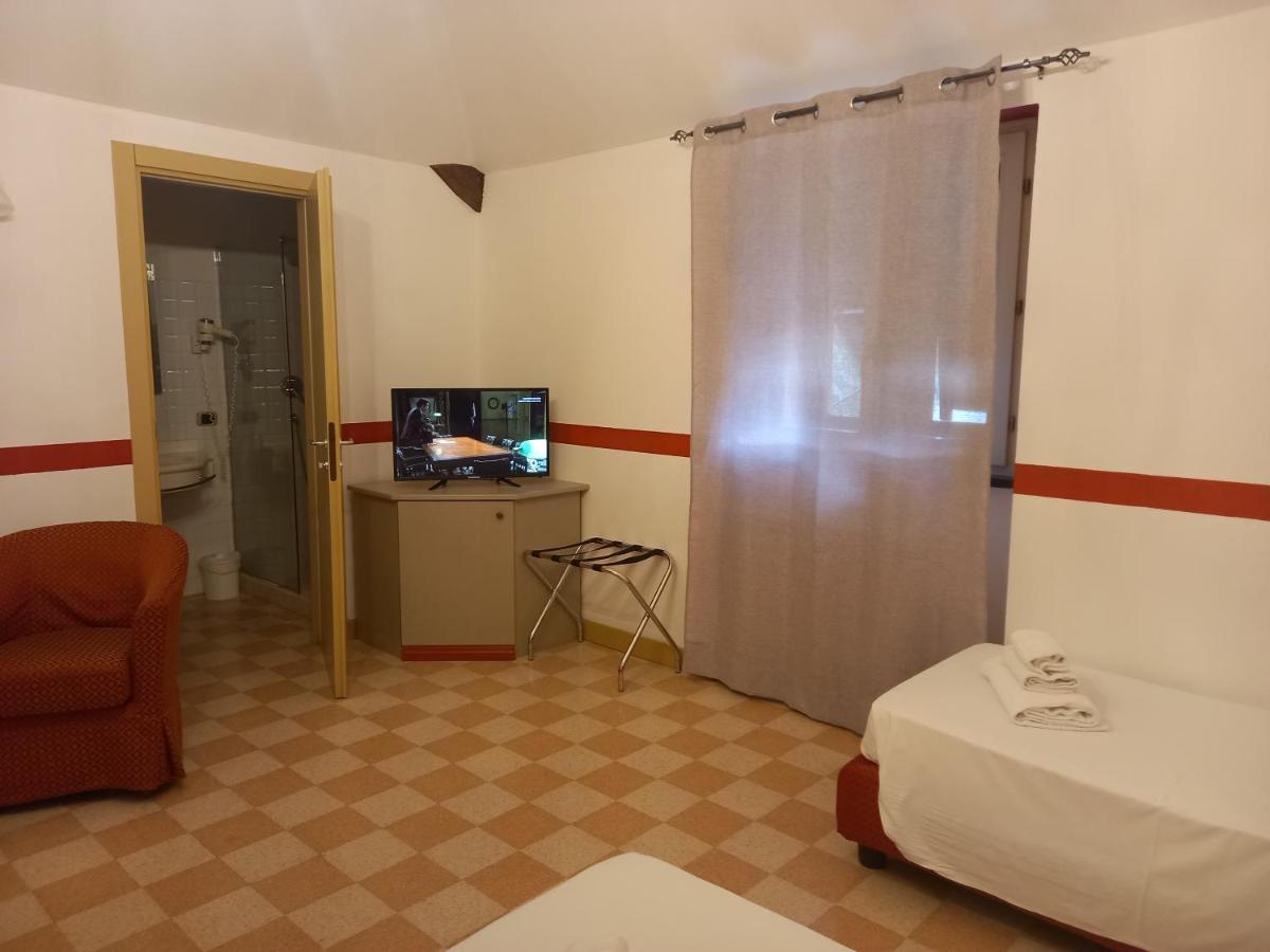 Residenza D'Epoca Locanda Del Cigno Nero 산톨체세 외부 사진
